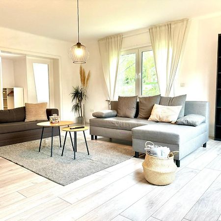 Grosszuegiges Apartment Mit Balkon Fuer Monteure Und Feriengaeste 迪林根安得萨尔 外观 照片